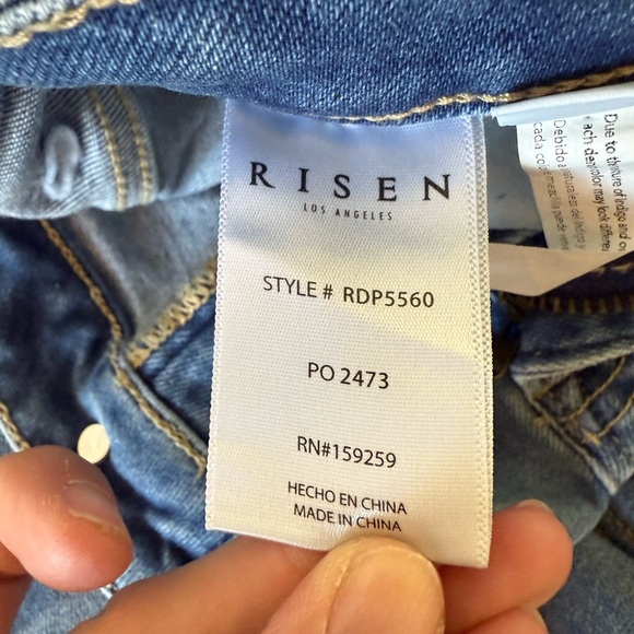 RISEN Women's Blue Jeans - Picture 8 of 9